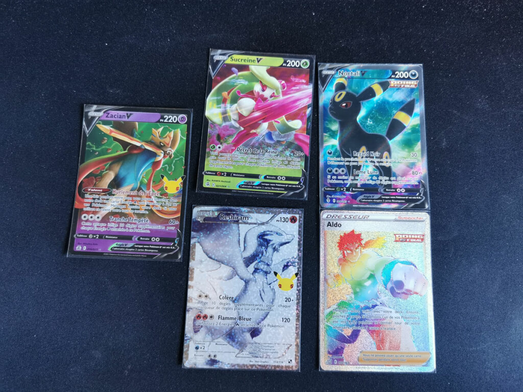 Coffrets Cartes Pokémon à collectionner - Relic – RelicTCG