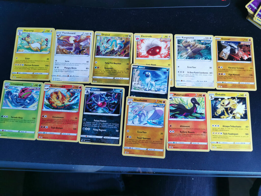 Coffrets Cartes Pokémon à collectionner - Relic – RelicTCG