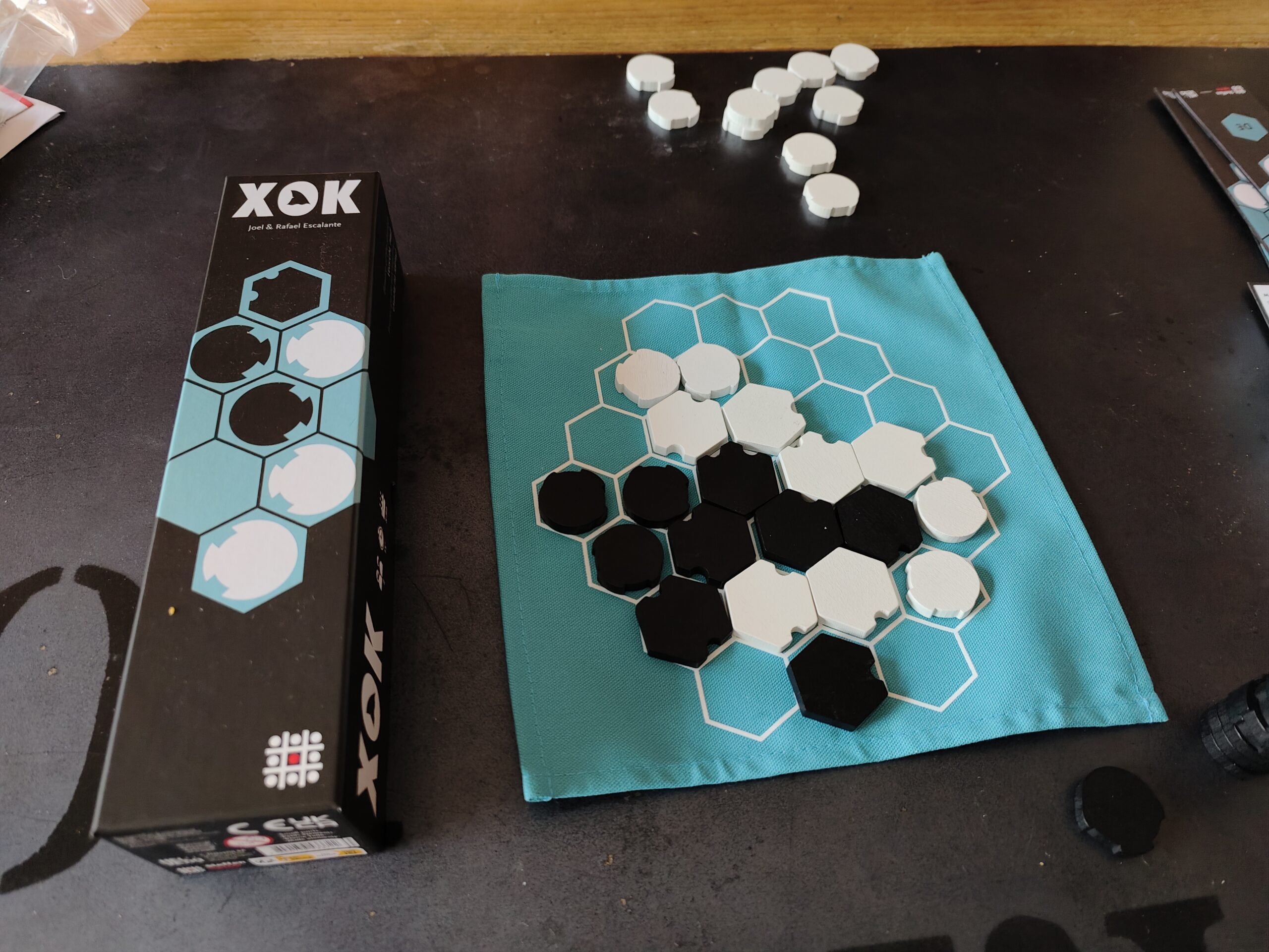 Avis et test du jeu de société Xok (Helvetiq)